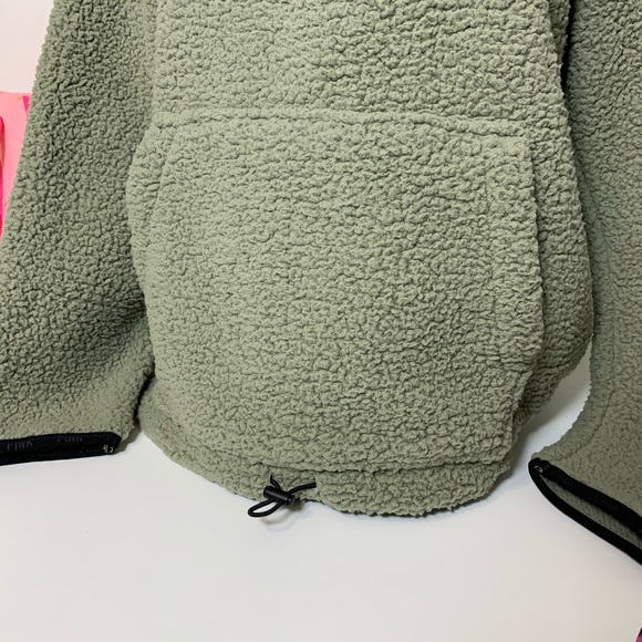 🚫SOLD🚫PINK VS SHERPA QUARTER ZIP PULLOVER - Picture 5 of 6